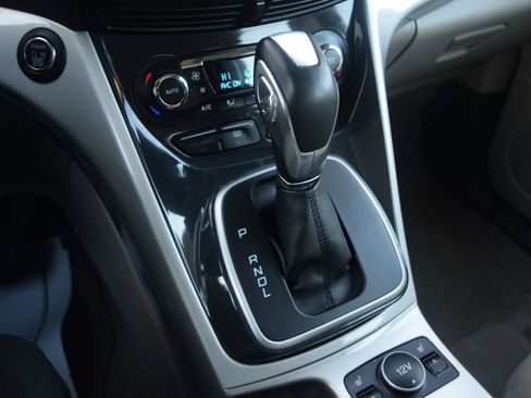 Used 2013 Ford C-MAX SEL image 12