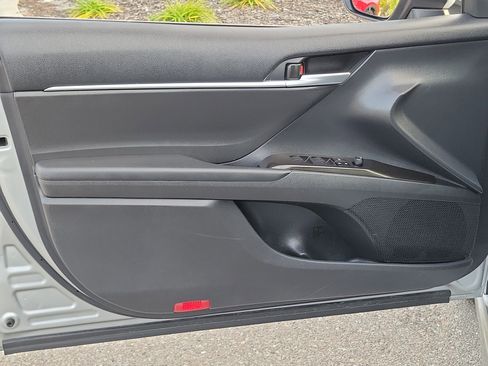 Used 2024 Toyota Camry SE FWD image 23