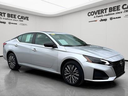 Used 2025 Nissan Altima 2.5 SV