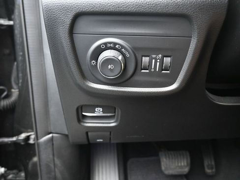 Used 2024 Jeep Grand Cherokee L Summit w/ Advanced Protech Group IV image 35