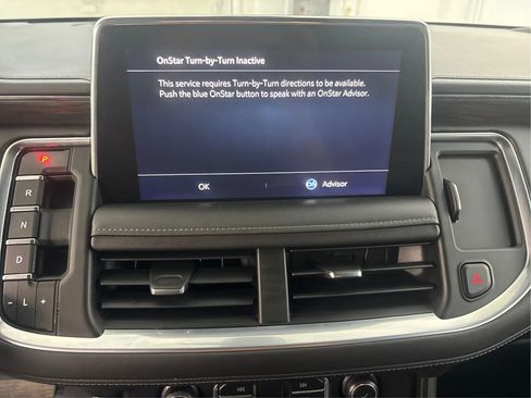Used 2021 Chevrolet Suburban Z71 w/ Z71 Signature Package AWD/4WD image 35