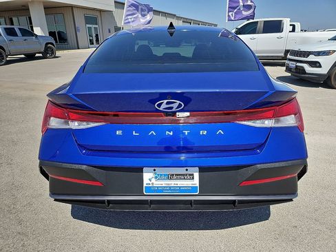 Used 2024 Hyundai Elantra SEL FWD image 6