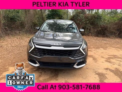 Certified 2024 Kia Sportage LX image 2