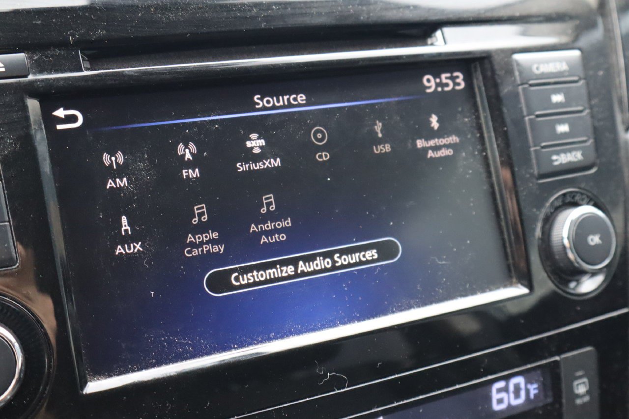 Used 2021 Nissan Rogue Sport SV FWD image 8