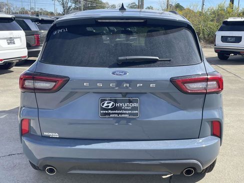 Used 2024 Ford Escape ST-Line w/ Cold Weather Package image 3