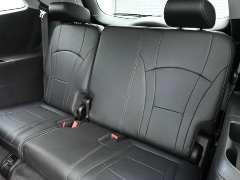 Used 2019 Buick Enclave Avenir w/ Avenir Technology Package image 23