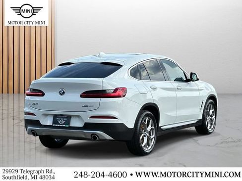 Used 2021 BMW X4 xDrive30i w/ Premium Package AWD/4WD image 4