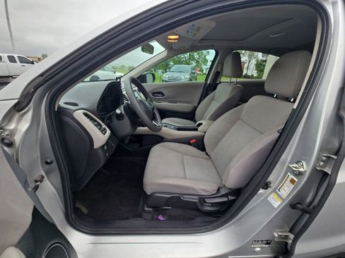 Used 2016 Honda HR-V EX image 12