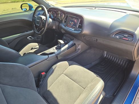 Used 2022 Dodge Challenger R/T Scat Pack RWD image 16
