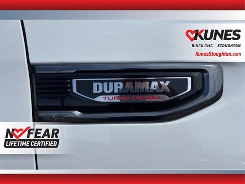 Used 2024 GMC Sierra 1500 AT4 w/ Technology Package AWD/4WD image 12