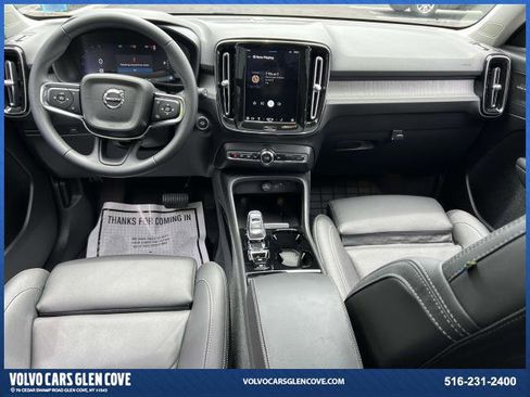 Certified 2024 Volvo XC40 B5 Plus w/ Protection Package Premier image 12