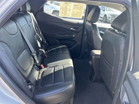 Used 2023 Chevrolet Bolt EUV LT w/ Comfort Package image 25