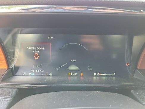 Used 2018 Lincoln Navigator Reserve w/ Technology Package image 17