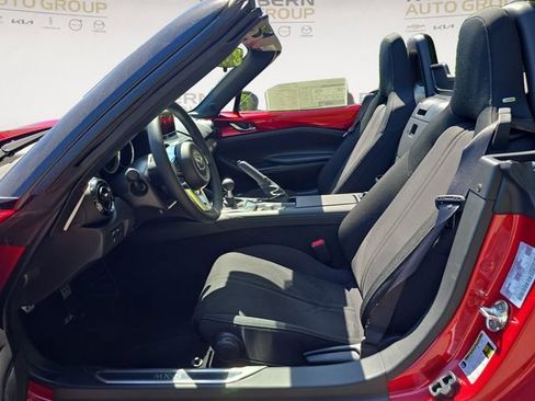 New 2026 MAZDA MX-5 Miata Club w/ Interior Package RWD image 9