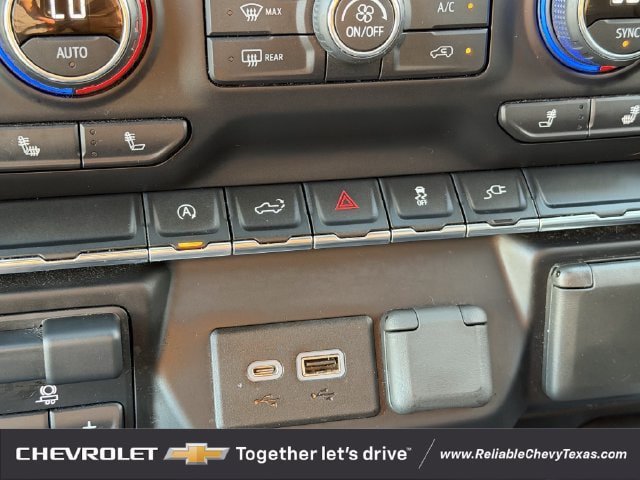 Used 2020 Chevrolet Silverado 1500 RST w/ Texas Edition RWD image 23