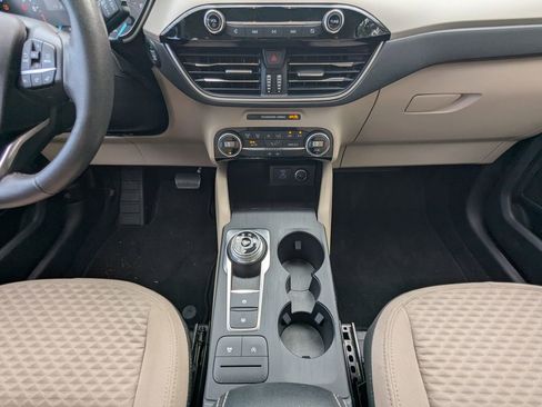 Used 2021 Ford Escape SE w/ Convenience Package image 19