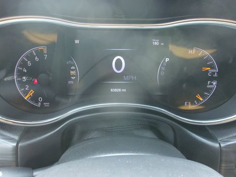 Used 2019 Jeep Grand Cherokee Limited X AWD/4WD image 9