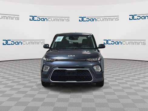 Used 2022 Kia Soul LX w/ Technology Package FWD image 4