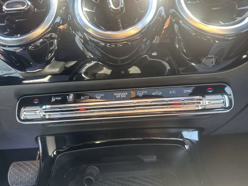 Used 2020 Mercedes-Benz CLA 250 4MATIC image 16