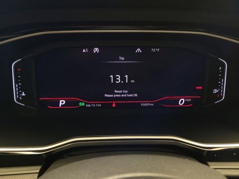 Used 2019 Volkswagen Jetta GLI Autobahn image 23