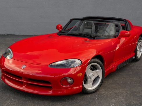 Used 1993 Dodge Viper RT/10 image 4