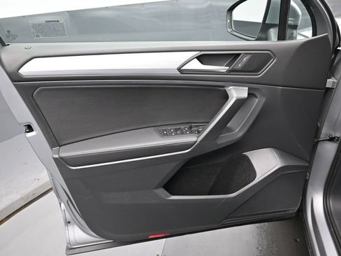 Used 2022 Volkswagen Tiguan S FWD image 10