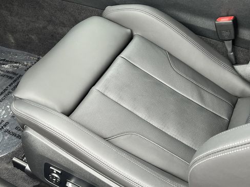 Used 2026 BMW M4 xDrive Competition w/ Executive Package image 35