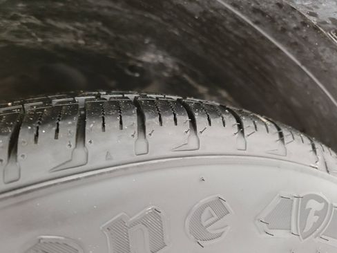 Used 2019 Kia Sorento SX w/ SX Touring Package image 4