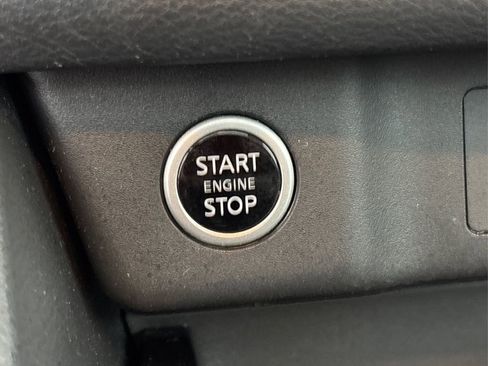 Used 2023 Nissan Rogue SV w/ SV Premium Package image 33