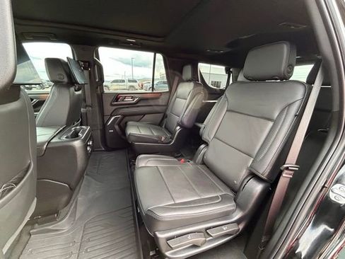 Used 2025 GMC Yukon Denali w/ Denali Reserve Package AWD/4WD image 47