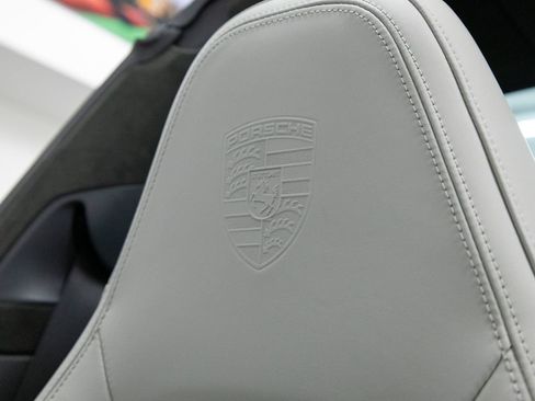 Certified 2024 Porsche 911 Targa 4 GTS AWD/4WD image 32