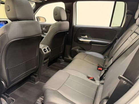 Used 2026 Mercedes-Benz GLB 250 image 13
