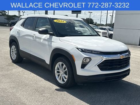 Used 2024 Chevrolet TrailBlazer LS w/ LS Convenience Package FWD image 5