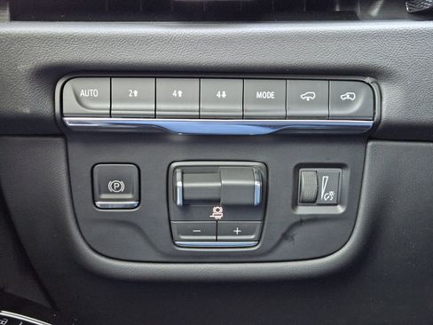 New 2026 Cadillac Escalade ESV Sport w/ Touring Package image 22