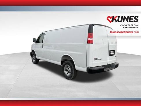 New 2026 GMC Savana 2500 w/ Driver Convenience Package RWD image 7