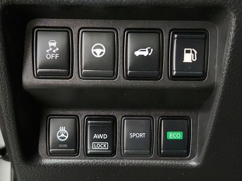 Used 2019 Nissan Rogue SV w/ Sun & Sound Touring Package AWD/4WD image 20
