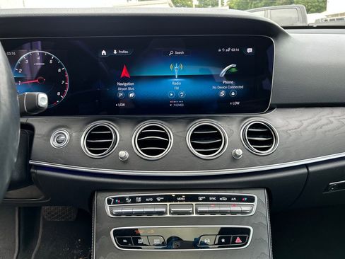 Used 2022 Mercedes-Benz E 350 Sedan image 17