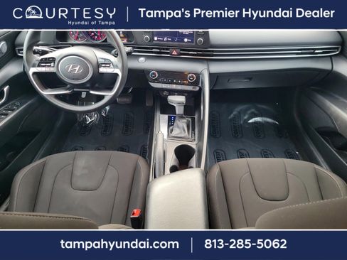 Used 2023 Hyundai Elantra SEL image 11
