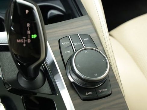 Used 2021 BMW 530i w/ M Sport Package image 29