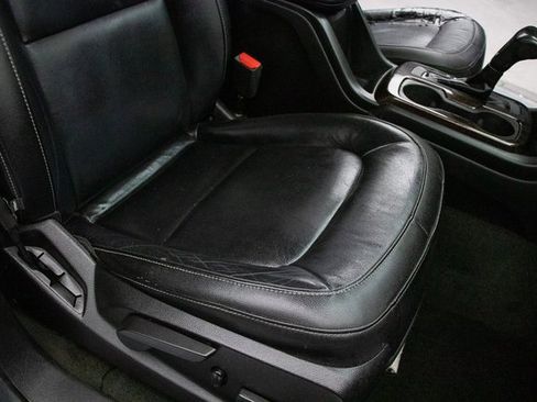 Used 2017 GMC Canyon SLT w/ Driver Alert Package image 16