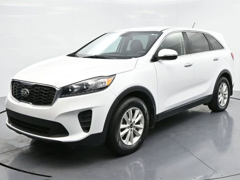 Used 2019 Kia Sorento L image 3
