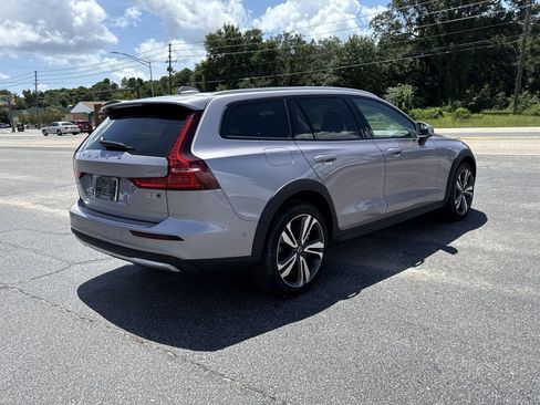 New 2026 Volvo V60 B5 Cross Country Plus w/ Protection Package Premier image 5