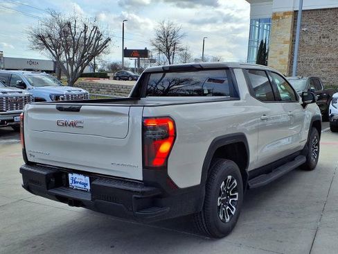 New 2026 GMC Sierra EV Elevation image 3
