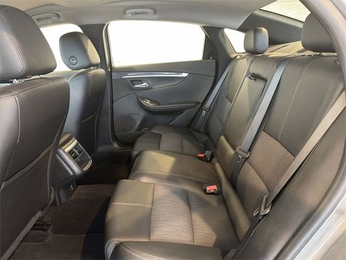 Used 2018 Chevrolet Impala LT image 16