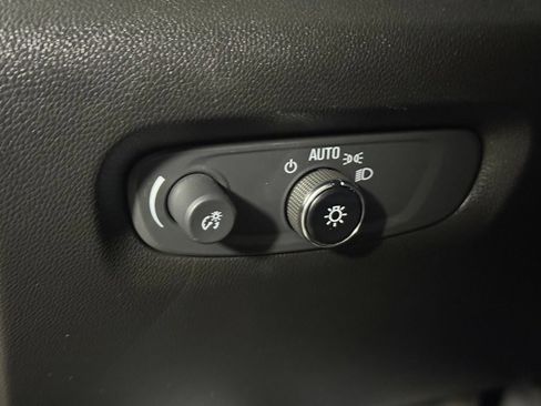Used 2023 Chevrolet Traverse LT w/ LPO, Cargo Package AWD/4WD image 22