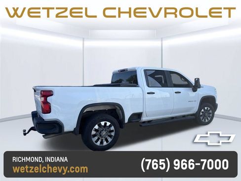 Used 2024 Chevrolet Silverado 2500 Custom w/ Custom Value Package AWD/4WD image 3