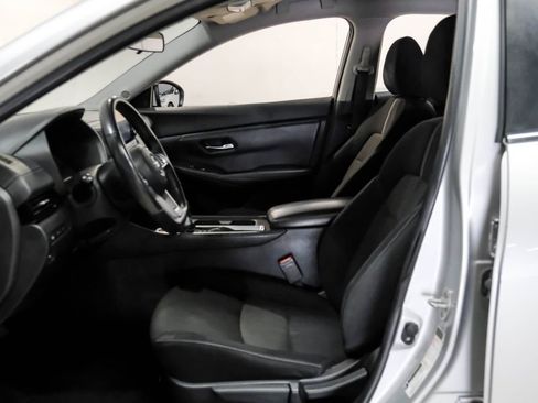 Used 2021 Nissan Sentra SV FWD image 4