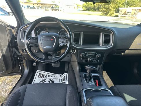 Used 2020 Dodge Charger SXT image 16