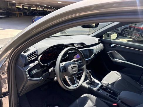 Used 2025 Audi Q3 2.0T Premium w/ Convenience Package AWD/4WD image 13
