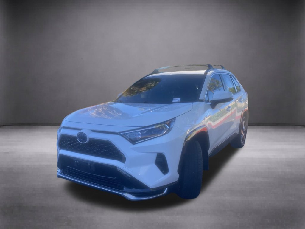 Used 2021 Toyota RAV4 SE w/ Weather & Moonroof Package AWD/4WD image 7
